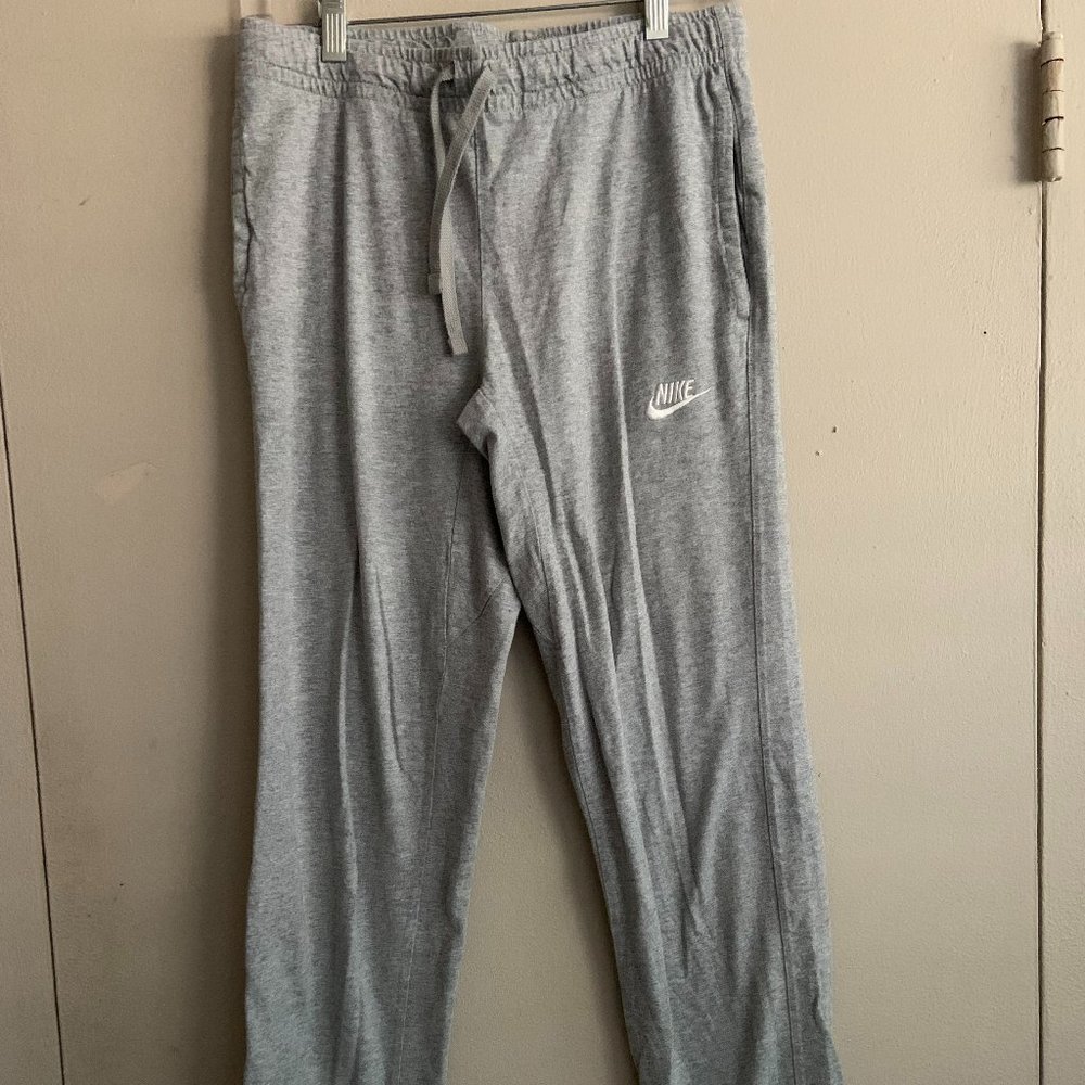 NIKE Lightweight Gray Sweatpants